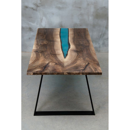 Þorir þú ? Hnotu borð með epoxy resin fyllingu 200x100
